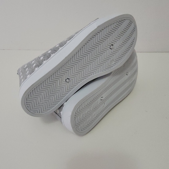 Bobbie brooks gray stars girls shoes - Picture 5 of 5